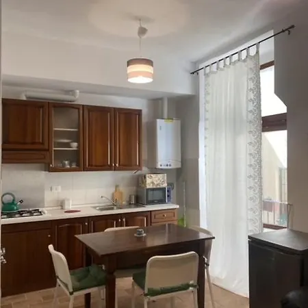 Attico Luce أوزيمو