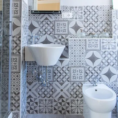 Attico Luce 奥西莫