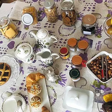 Alojamento de Acomodação e Pequeno-almoço Attico Luce