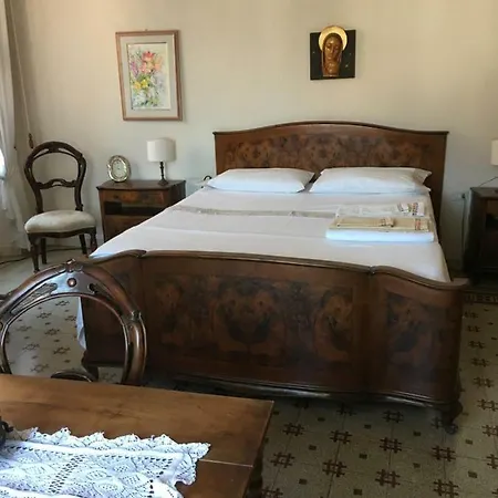 Attico Luce 奥西莫